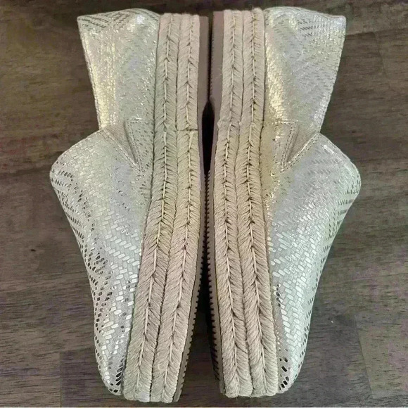 Naturalizer Thea 3 Platform Espadrilles Shoes Metallic Iredescent Gold Size 10 - Picture 7 of 8